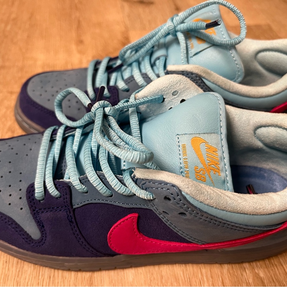 Nike SB Dunk Low Pro QS in Deep Royal Blue and Active Pink